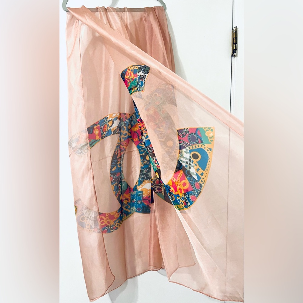CHANEL Vintage Scarf - Picture 2 of 6